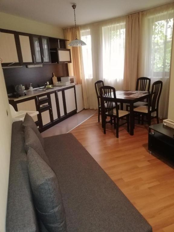 Renta Bg Apartments In ツァレヴォ エクステリア 写真