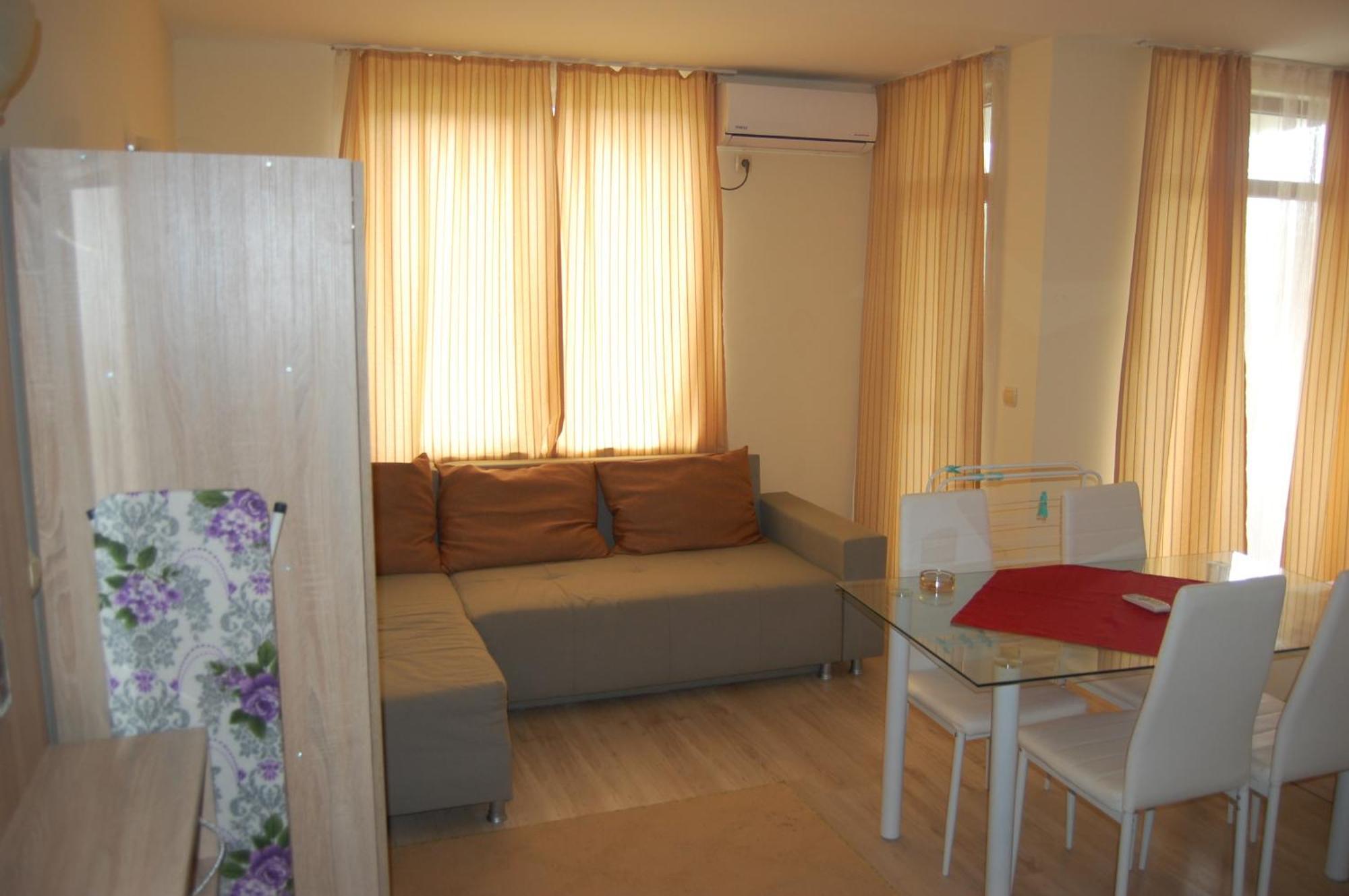 Renta Bg Apartments In ツァレヴォ エクステリア 写真